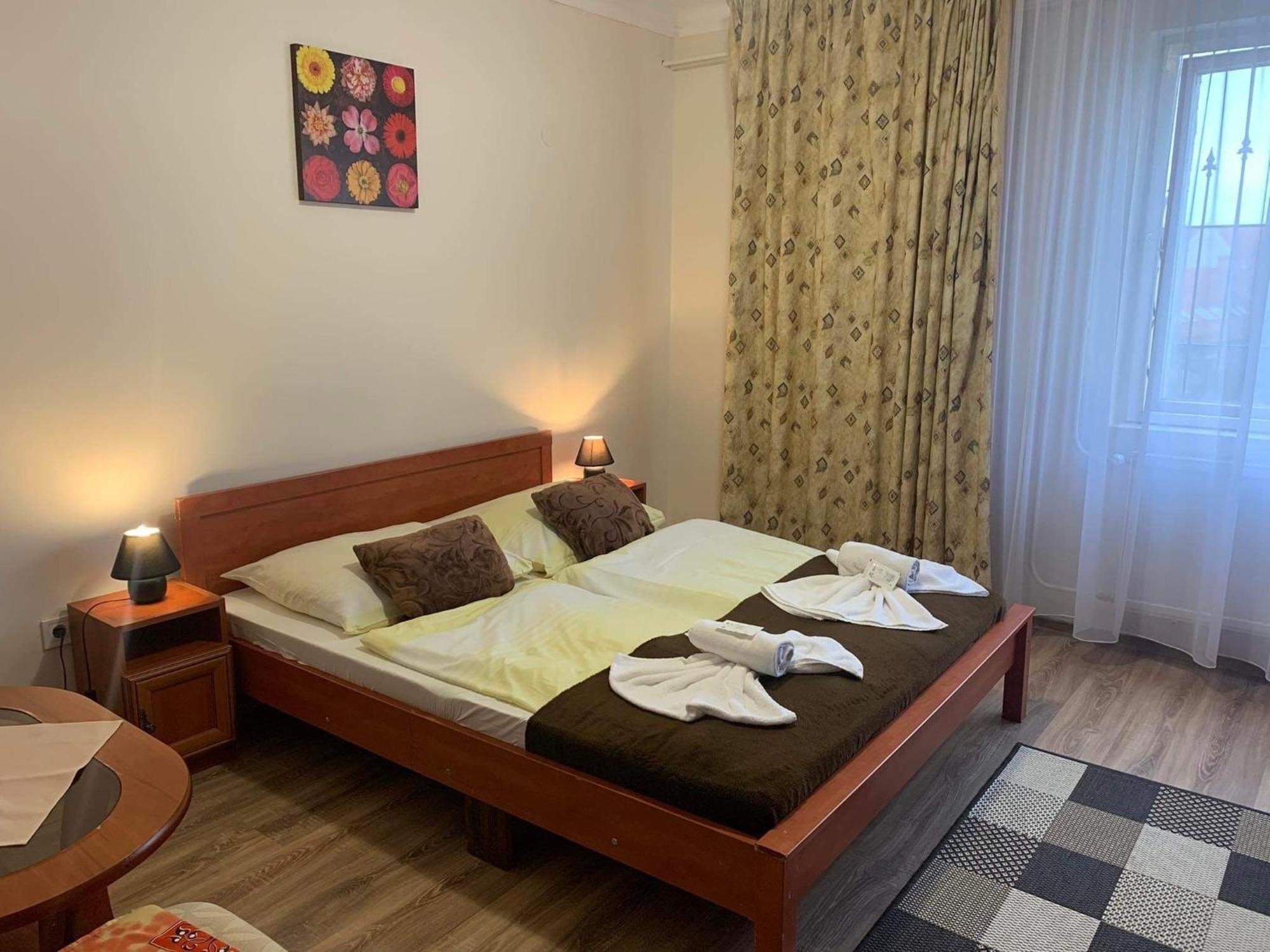 Hotel Aranykorona *