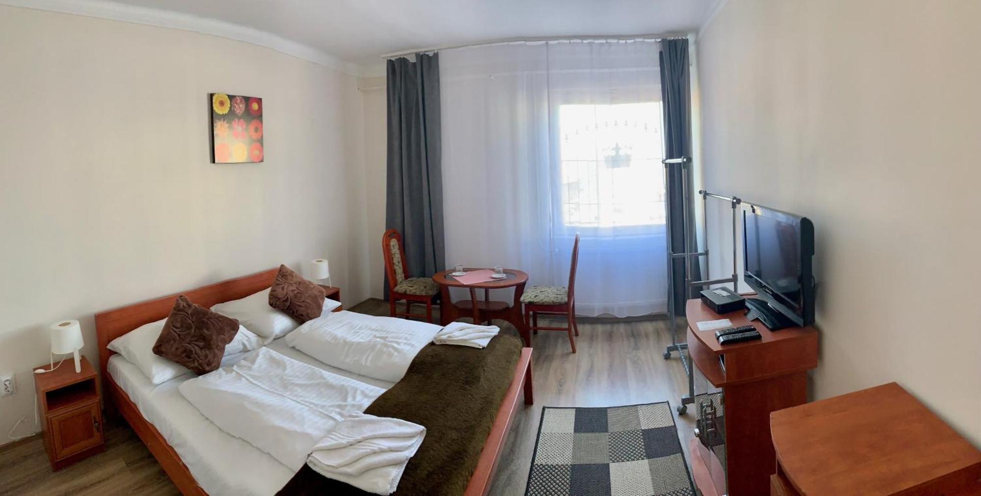 Hotel Aranykorona *